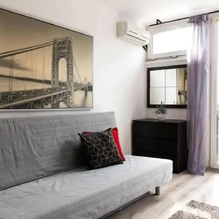 One Bedroom - Center - Aleja Jpii * 华沙