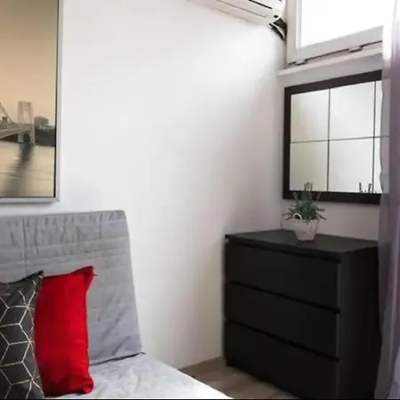 One Bedroom - Center - Aleja Jpii